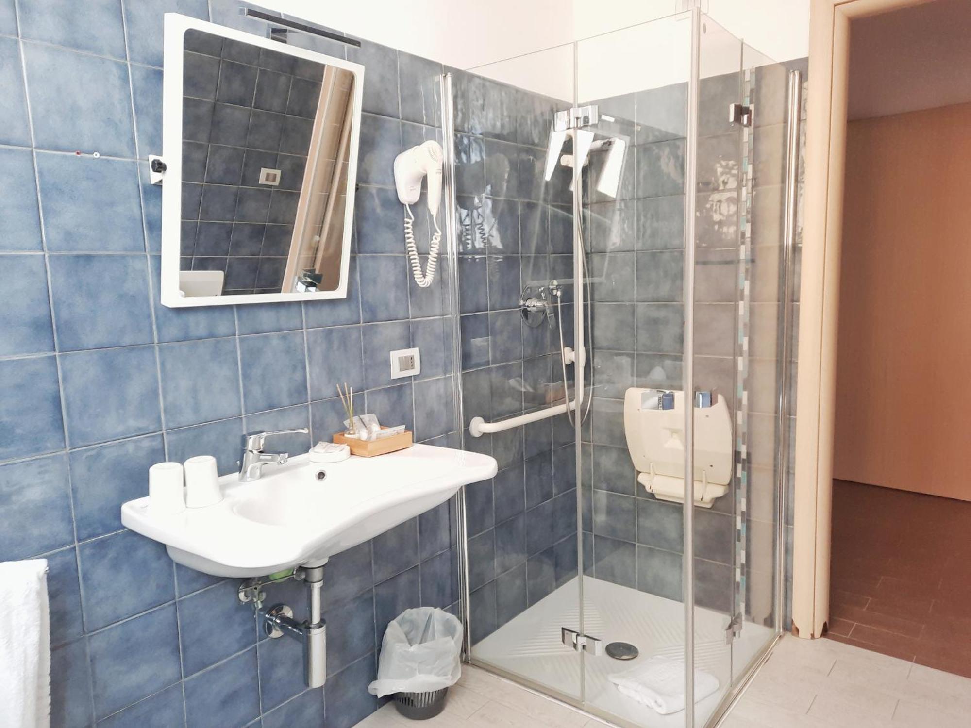 Residence Argentina R.T.A. Spotorno Zewnętrze zdjęcie